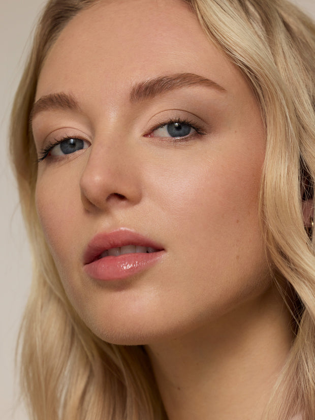 Øjenskygge med komfort, farve og holdbarhed – i én og samme stick