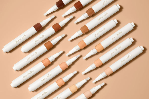 Leder du efter en concealer til mørke rande og fine linjer? Så læs med her...